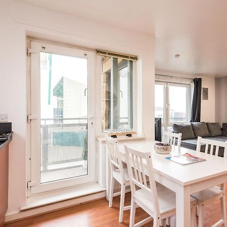 Modern Spacious 3 Bedroom City Centre Apartment - Free Parking - Private Balcony EDI Exterior foto