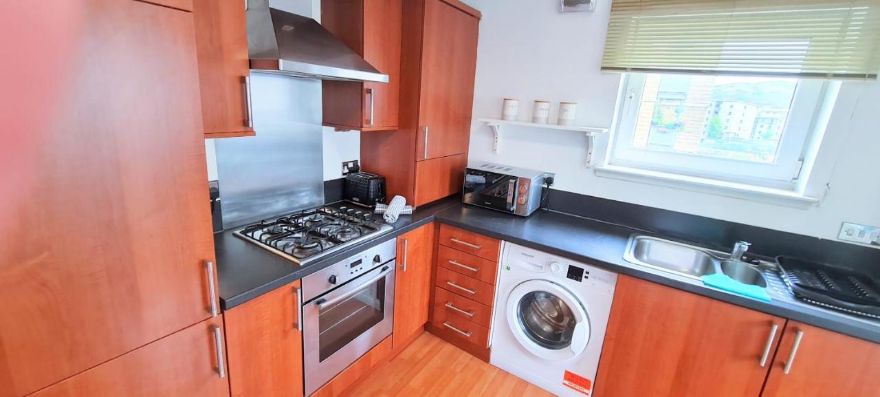 Modern Spacious 3 Bedroom City Centre Apartment - Free Parking - Private Balcony EDI Exterior foto