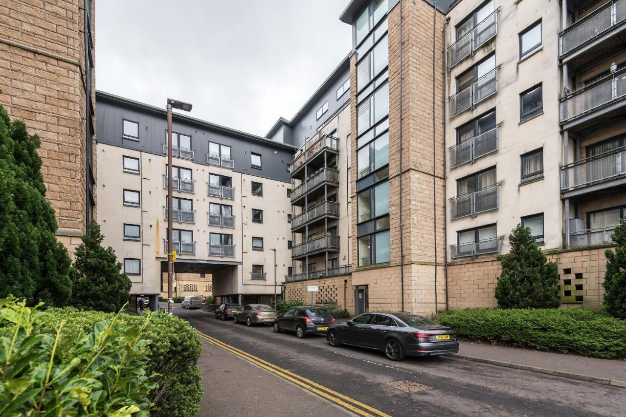 Modern Spacious 3 Bedroom City Centre Apartment - Free Parking - Private Balcony EDI Exterior foto