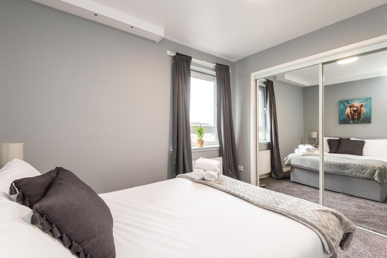 Modern Spacious 3 Bedroom City Centre Apartment - Free Parking - Private Balcony EDI Exterior foto